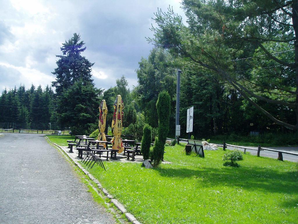 Hotel Maxov